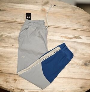 NWT Under Armour Woven Pants Womens Light Blue and Dark Blue Joggers Size -- L